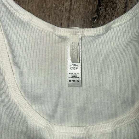 SKIMS Cotton Rib Tank 3-Pack 2x - Picture 7 of 7